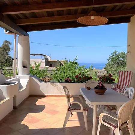 Casa Il Girasole, Panoramica E A Pochi Passi Dal Centro Di *